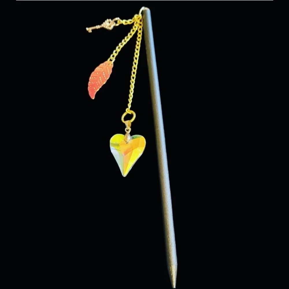 100% Customizable Handmade Hairstick Hair Accessories with chain & charms! - Picture 5 of 7